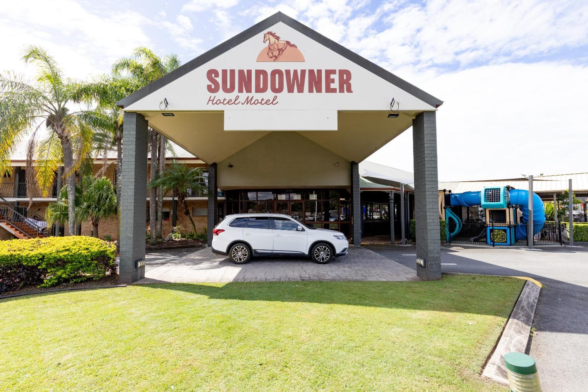 Sundowner Hotel Motel Кабулчер Экстерьер фото