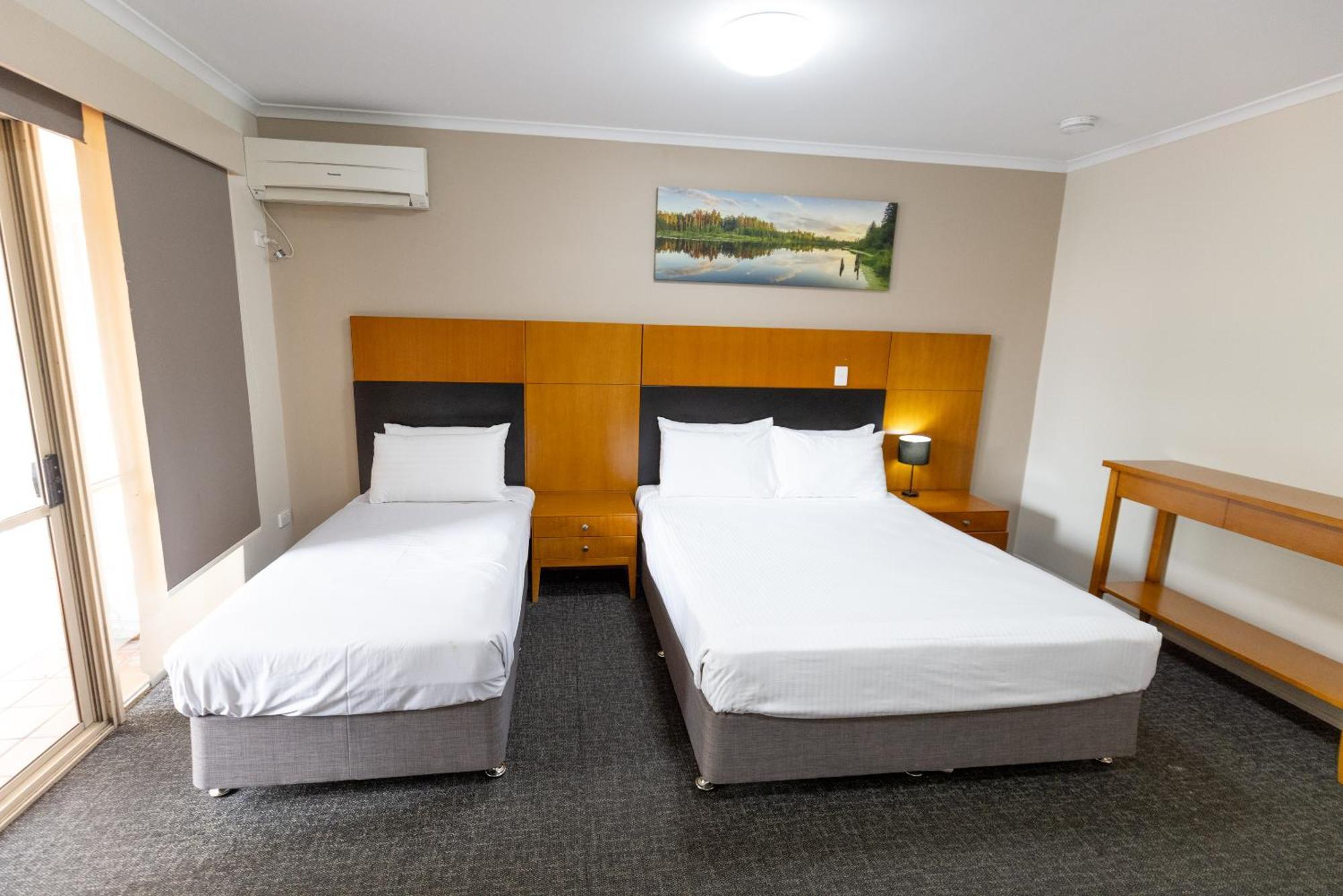 Sundowner Hotel Motel Кабулчер Экстерьер фото